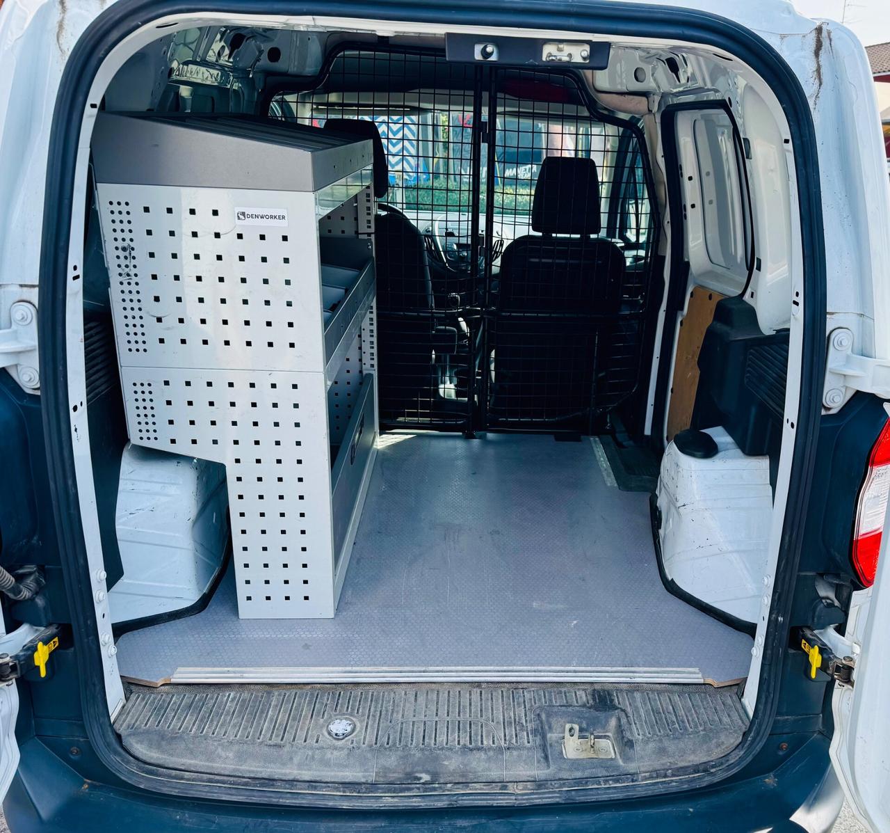 Ford Transit Courier 1.5 TDCi 75CV Van Trend