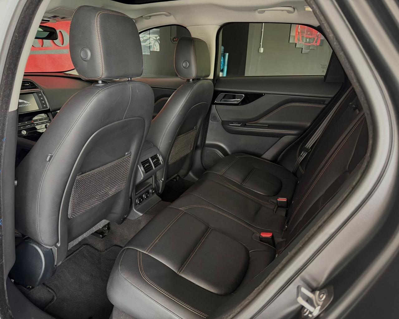 Jaguar F-Pace 2.0 D 180 CV AWD aut. Prestige