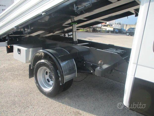 Iveco Daily 35C12 2.3 120CV E6 DOPPIA CABINA 7P RI