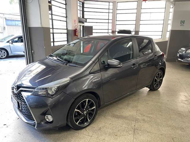 Toyota Yaris Hybrid * Style * Tetto *