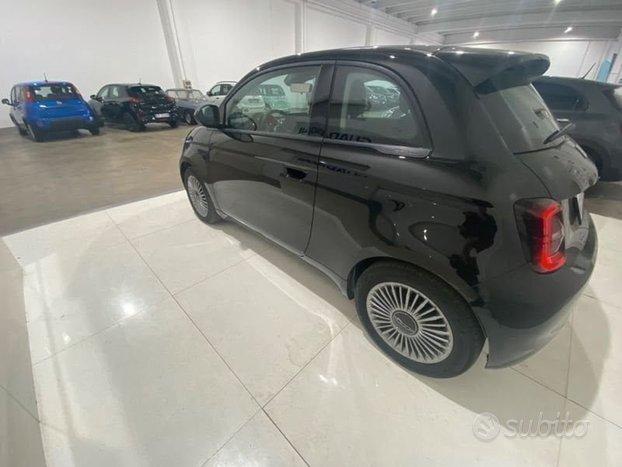 FIAT 500 Nuova Hatchback My23 La Nuova - 320 ...