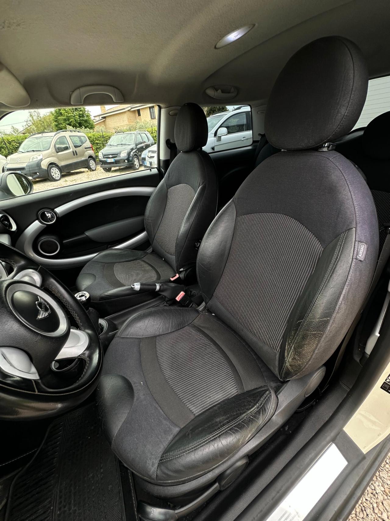 Mini 1.6 16V Cooper D