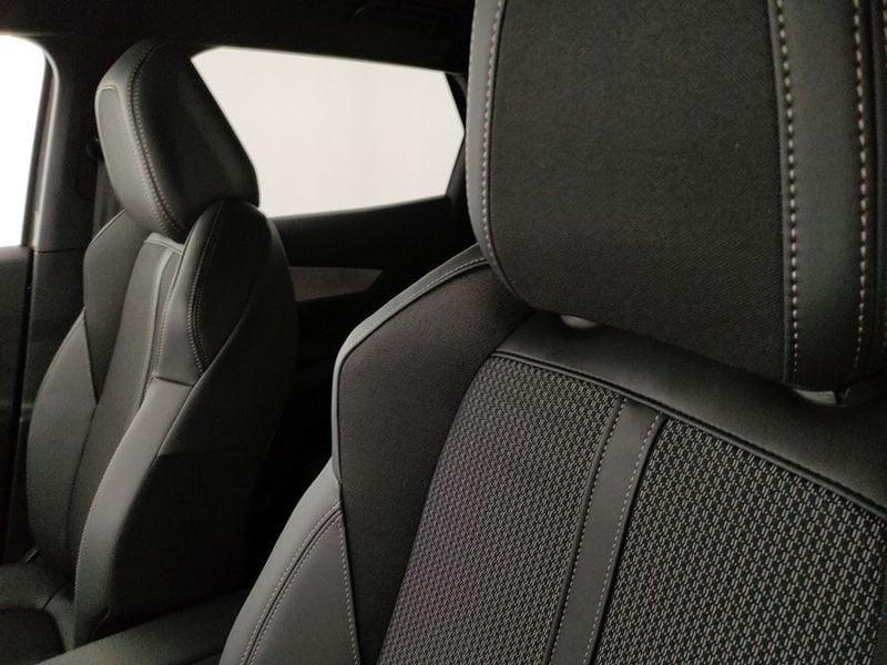 Peugeot 3008 3008 BlueHDi 130 S&S EAT8 GT Pack