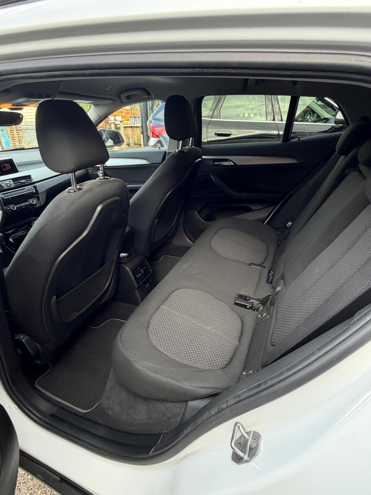Bmw X2 xDrive25e Business-X