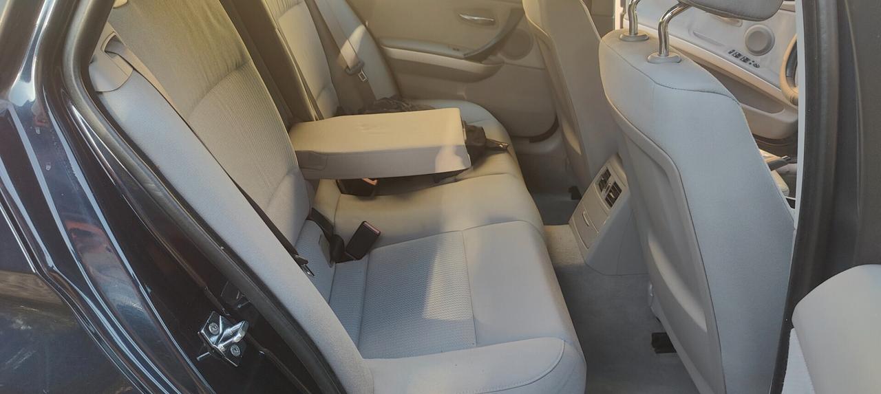 Bmw 320 320d cat Touring Attiva