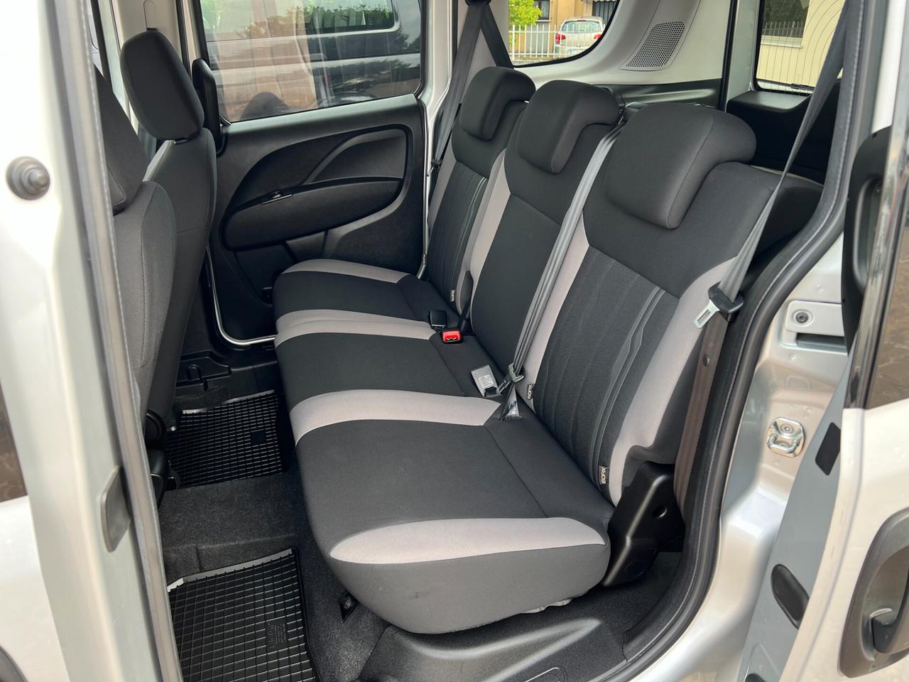 Fiat Doblo 1.4 T-Jet 16V Lounge