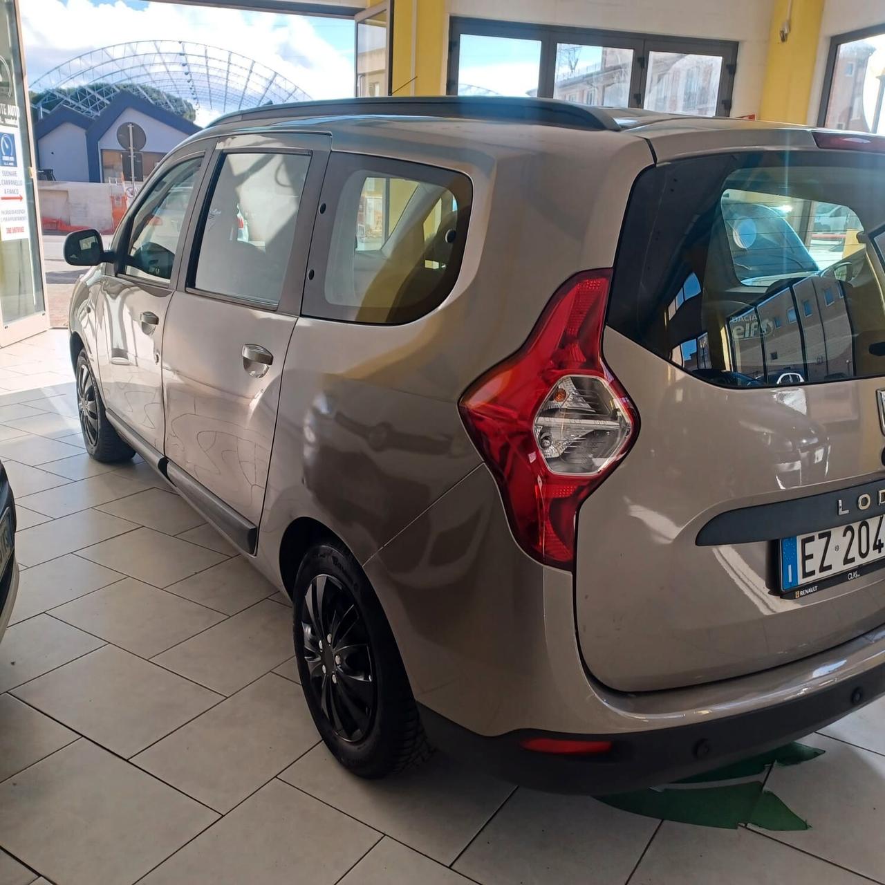 7 POSTI DACIA LODGY 1.5 DIESEL BEN CONSERVATA