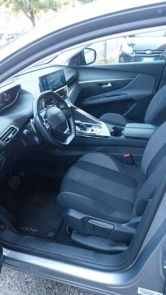 Peugeot 3008 1.5 EAT8 Business 130cv - 2021