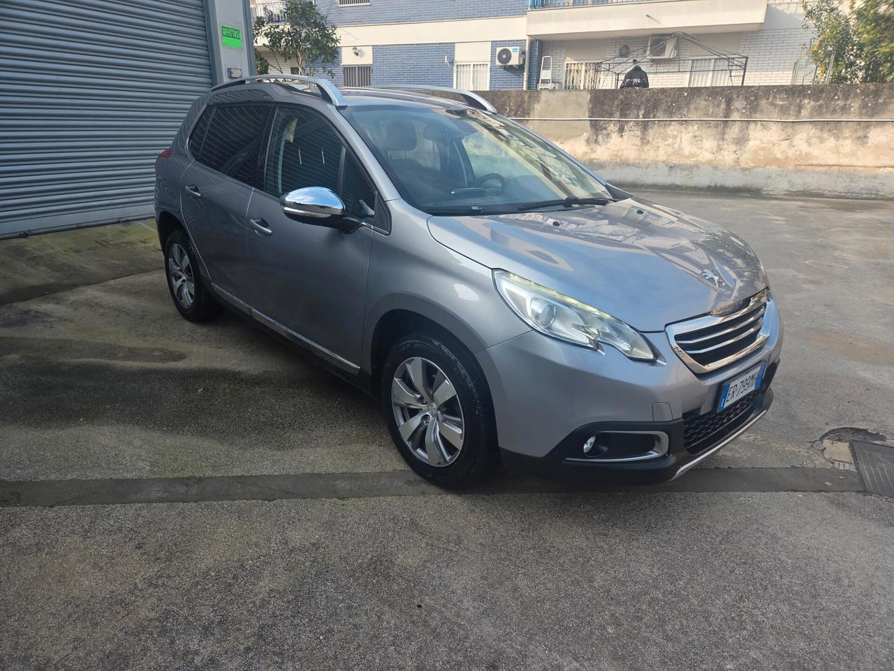 Peugeot 2008 1.6 e-HDi 92 CV Stop&Start Urban Cross