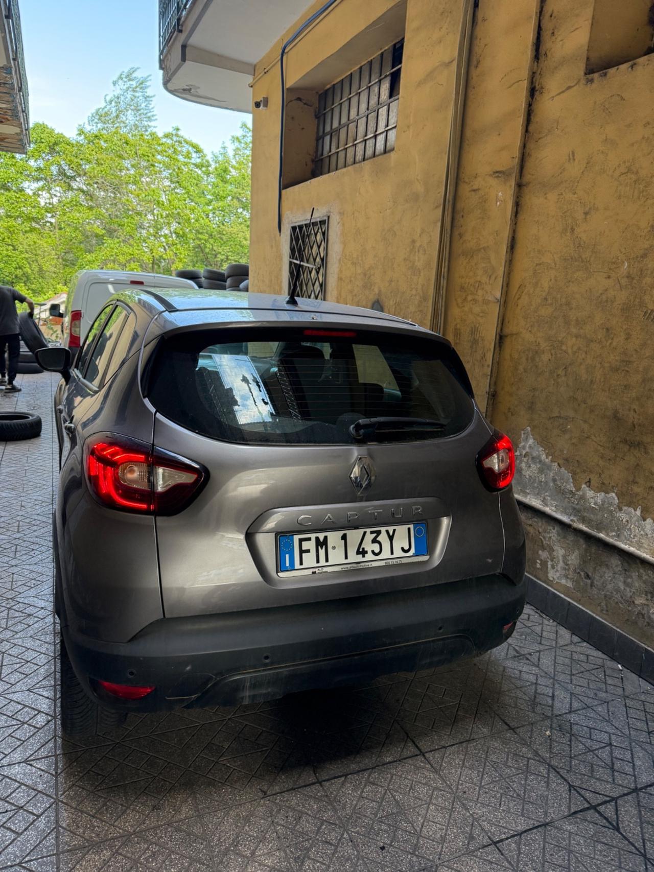 Renault Captur 1.5 90 cavalli cambio automatico