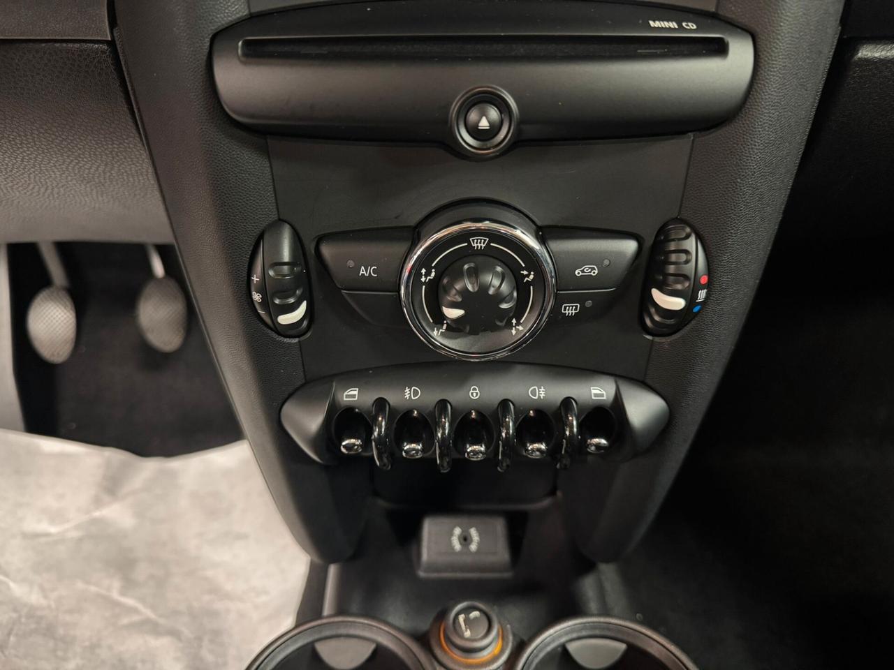 Mini 1.6 16V One (55kW)