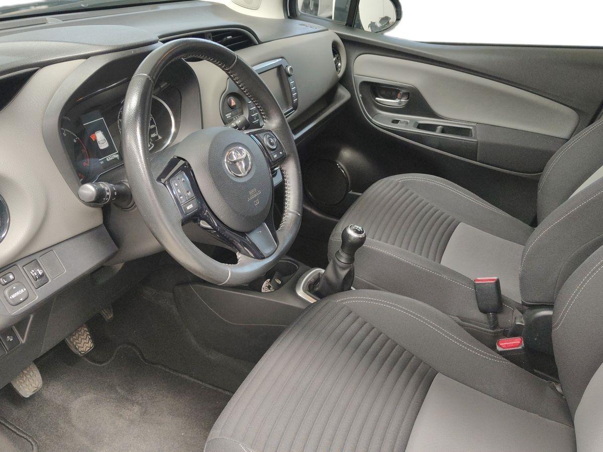 TOYOTA Yaris III 2017 - Yaris 5p 1.0 Active