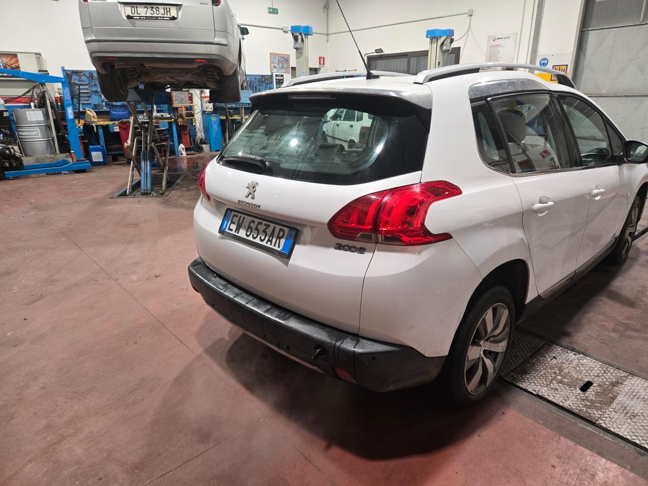 Peugeot 2008 PureTech 82 Access MOTORE NUOVO . 0 KM CON FATT,E GARANZIA 12 MESI