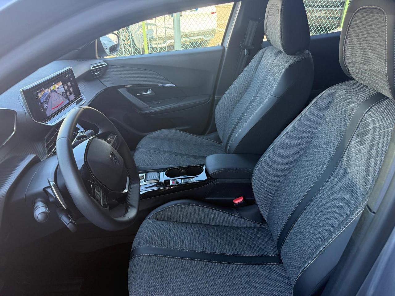 Peugeot 2008 1.2 puretech Allure s&s 130cv eat8