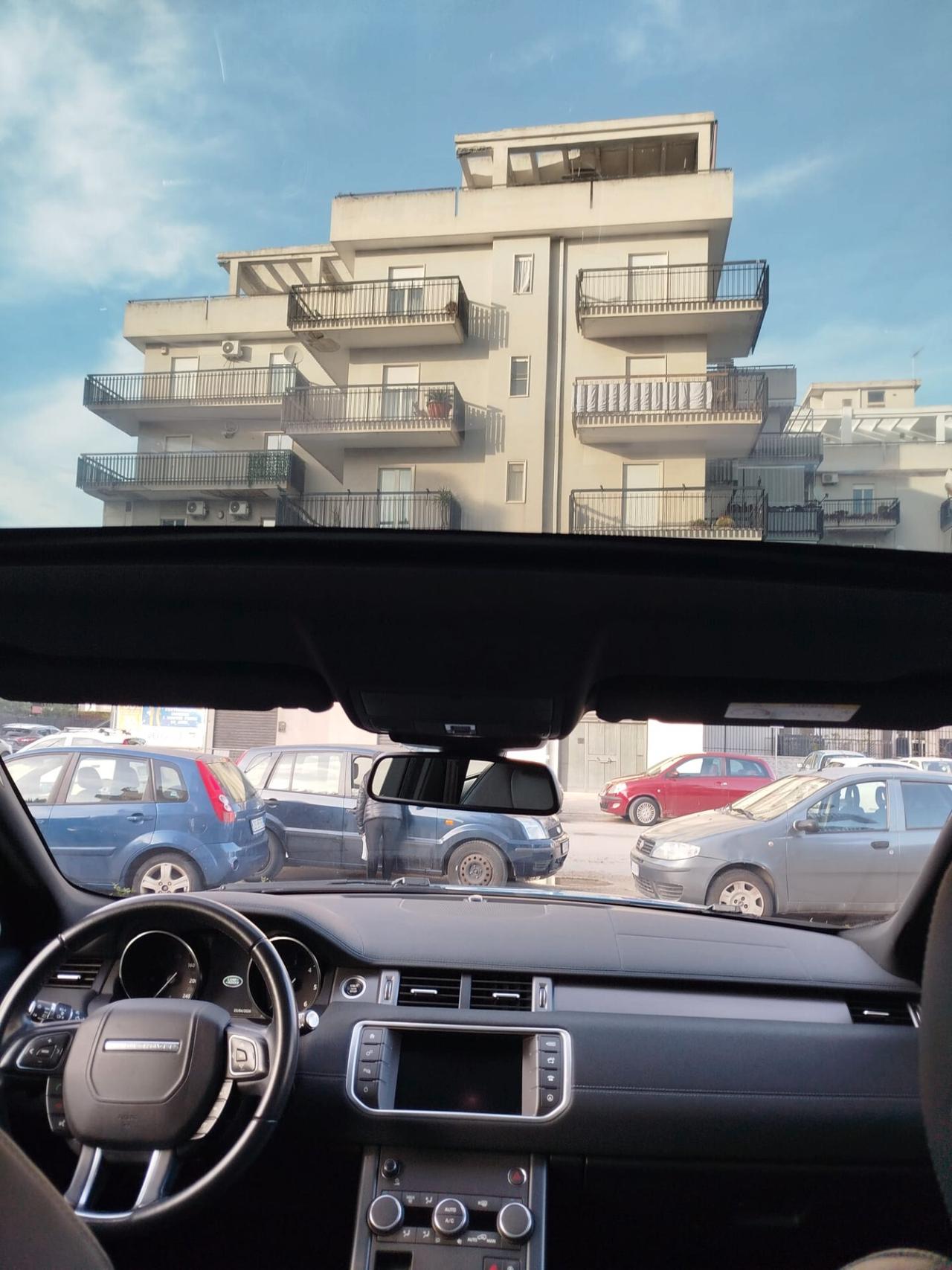 Land Rover Range Evoque 2.0 TD4 180 CV 5p. SE Dynam.Landmark Ed.