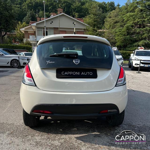 Lancia Ypsilon Ecochic 85 CV 5 porte Metano OK NEOPATENTATI