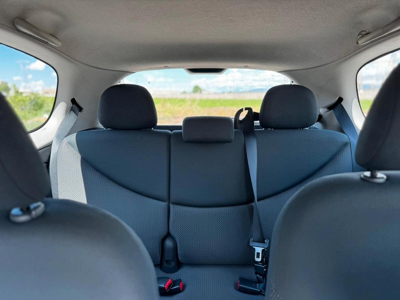 Toyota Yaris 1.3i 16V cat 3 porte Sol