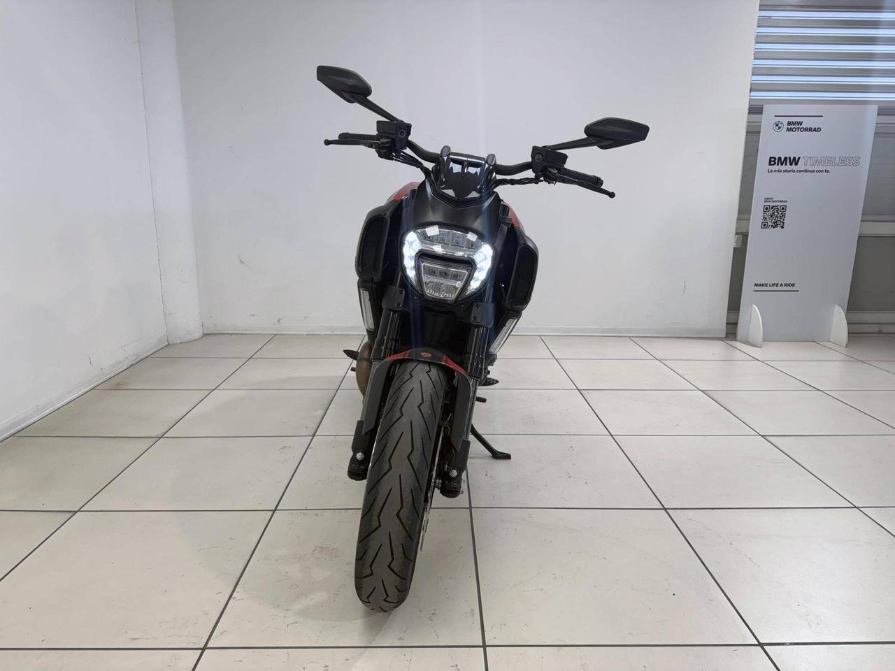 DUCATI Diavel 1199 Dark