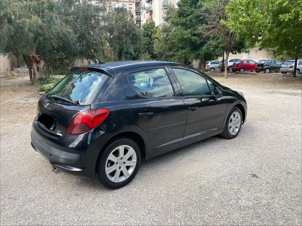 Peugeot 207 1.6 HDi 90CV 5p. XS