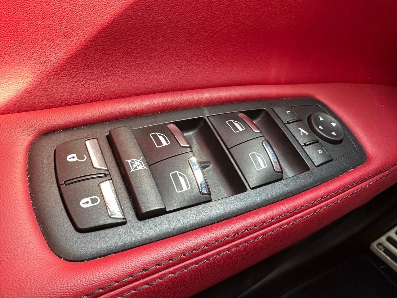 Maserati Quattroporte SQ4 GranSport 3.0 430 #10468