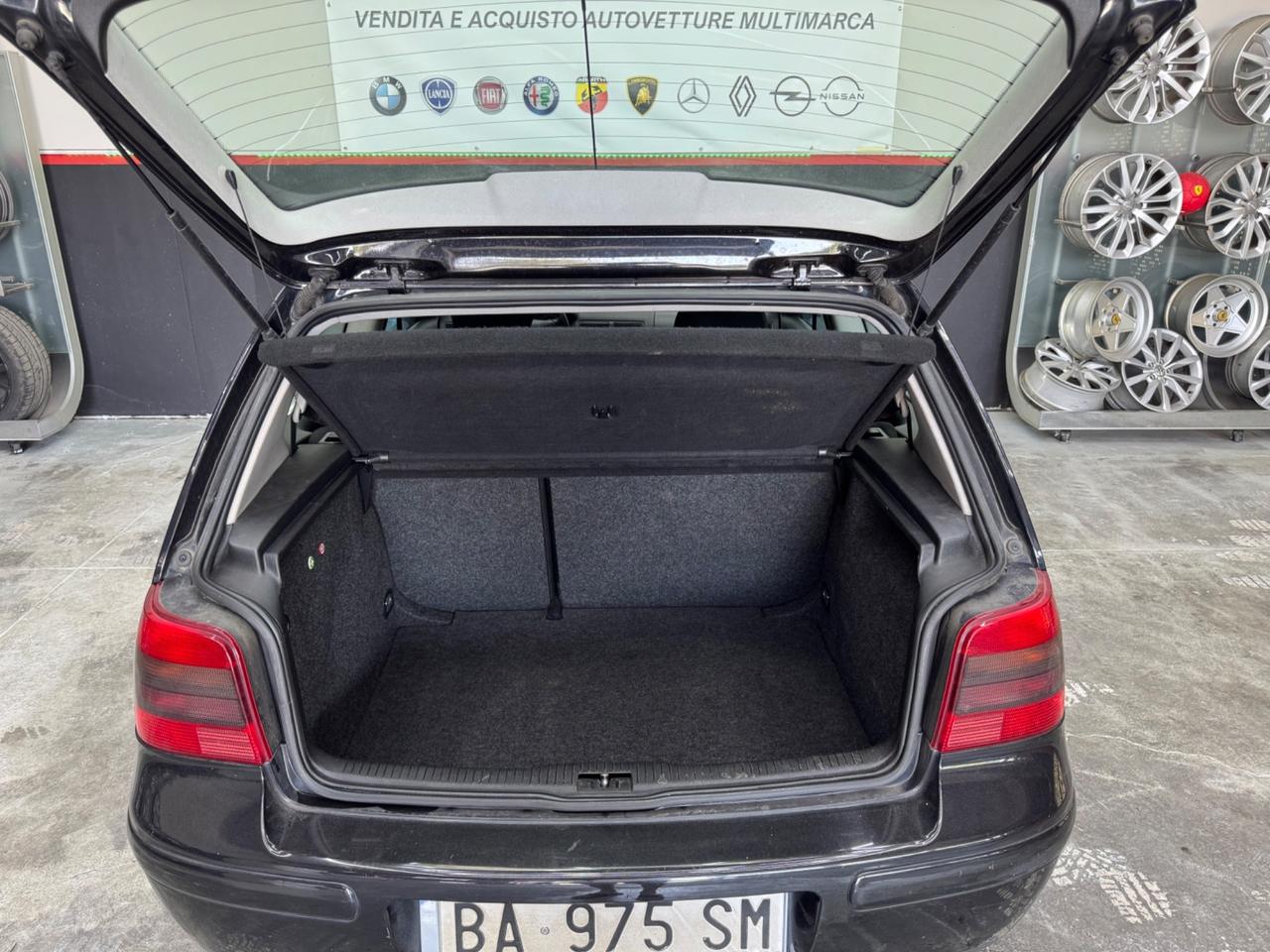 Volkswagen Golf IV 1.6 Benzina