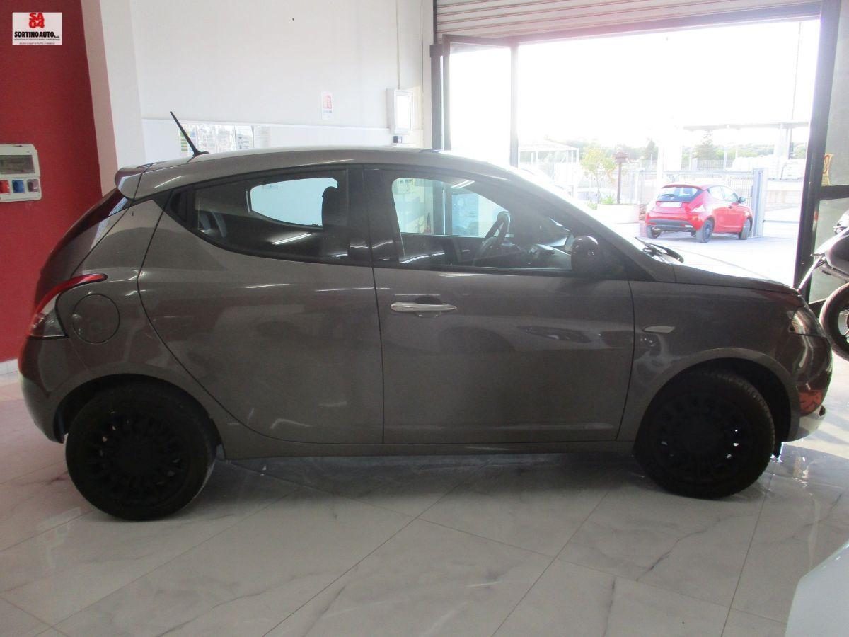 LANCIA Ypsilon 1.0 FireFly 5p.S&S Hybrid Silver-2022