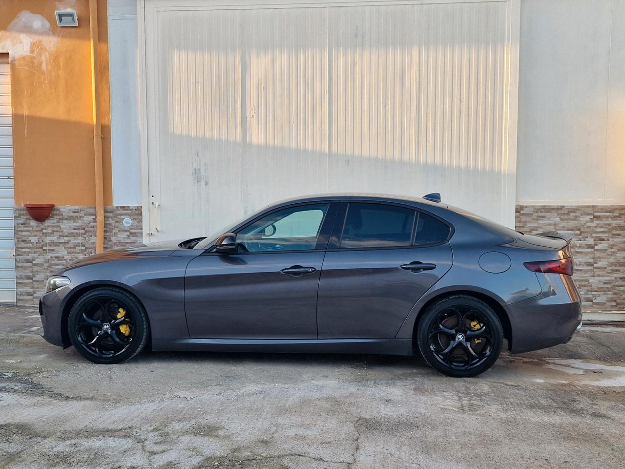 Alfa Romeo Giulia 2.2 Turbodiesel 150 CV AT8