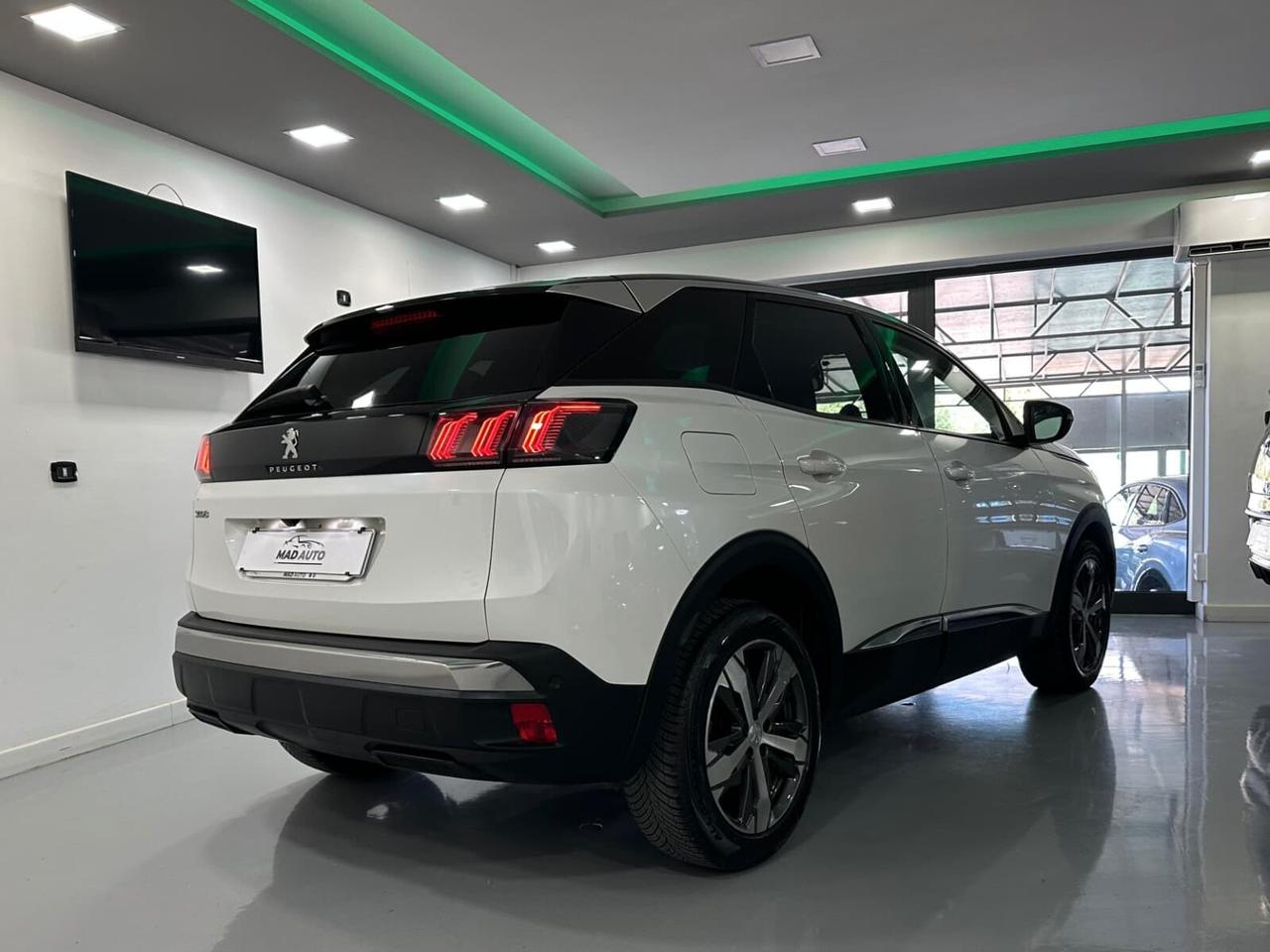 Peugeot 3008 BlueHDi 130 S&S EAT8 Allure