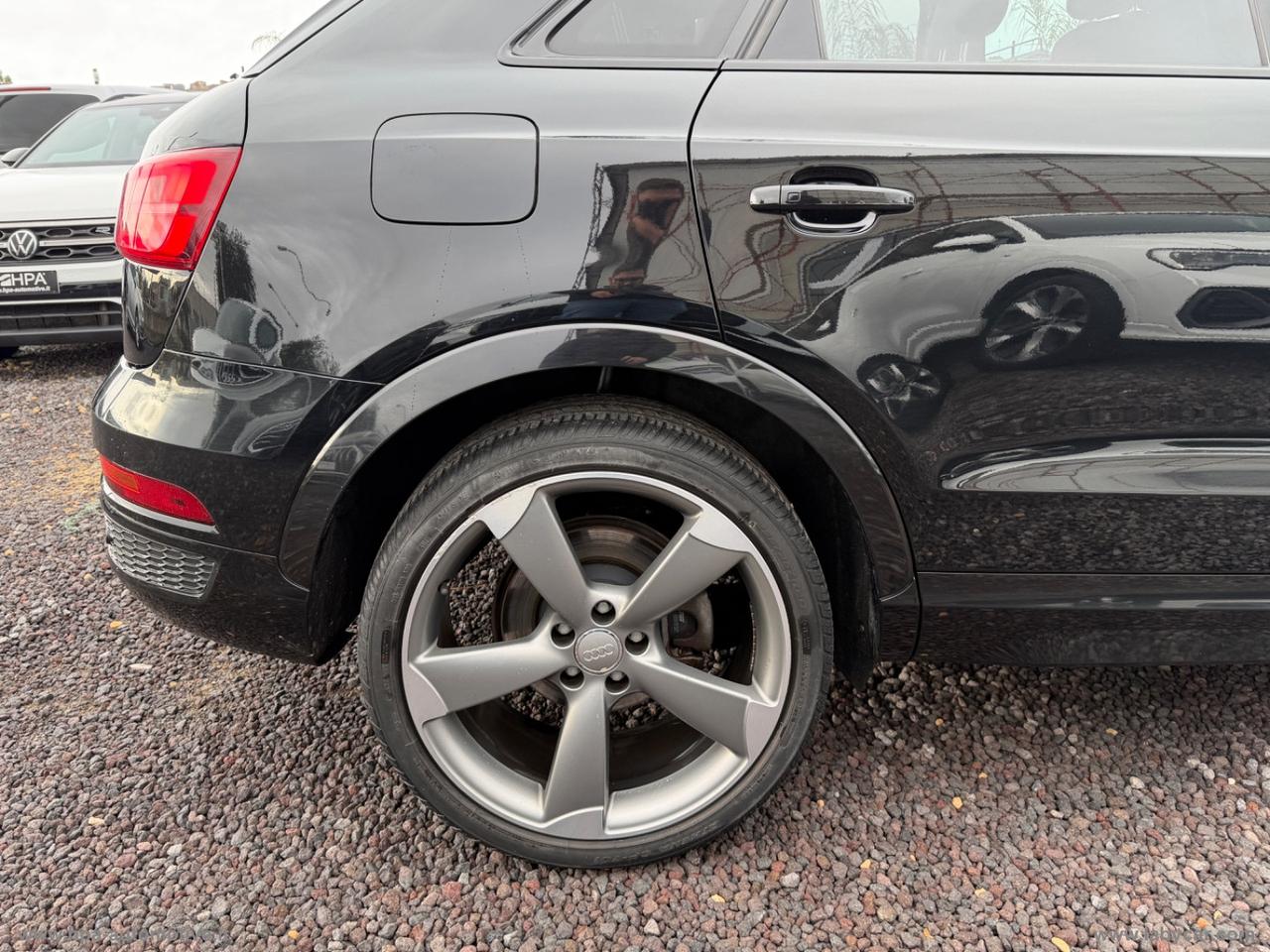 AUDI Q3 2.0 TDI 150CV S-LINE NAVI FULL LED