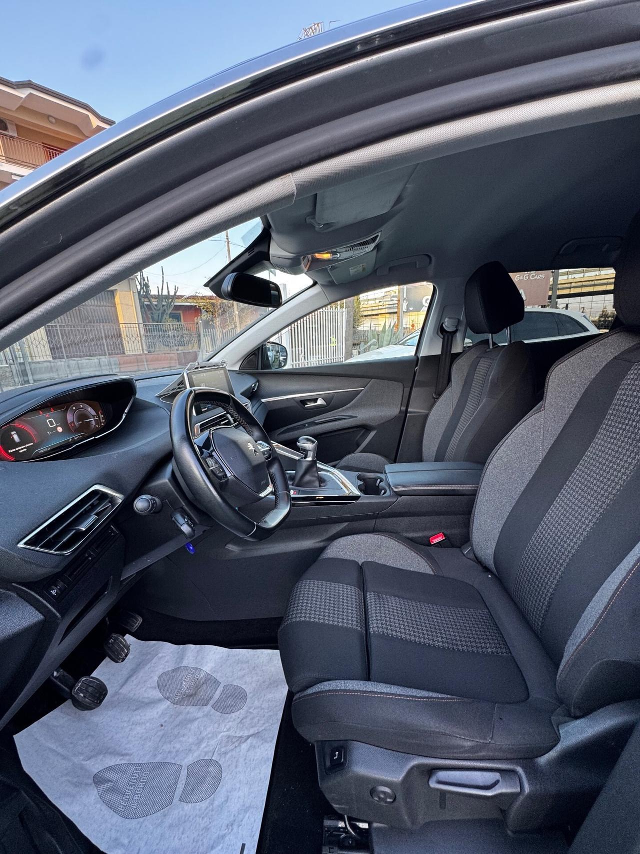 Peugeot 3008 BlueHDi 130 S&S Business