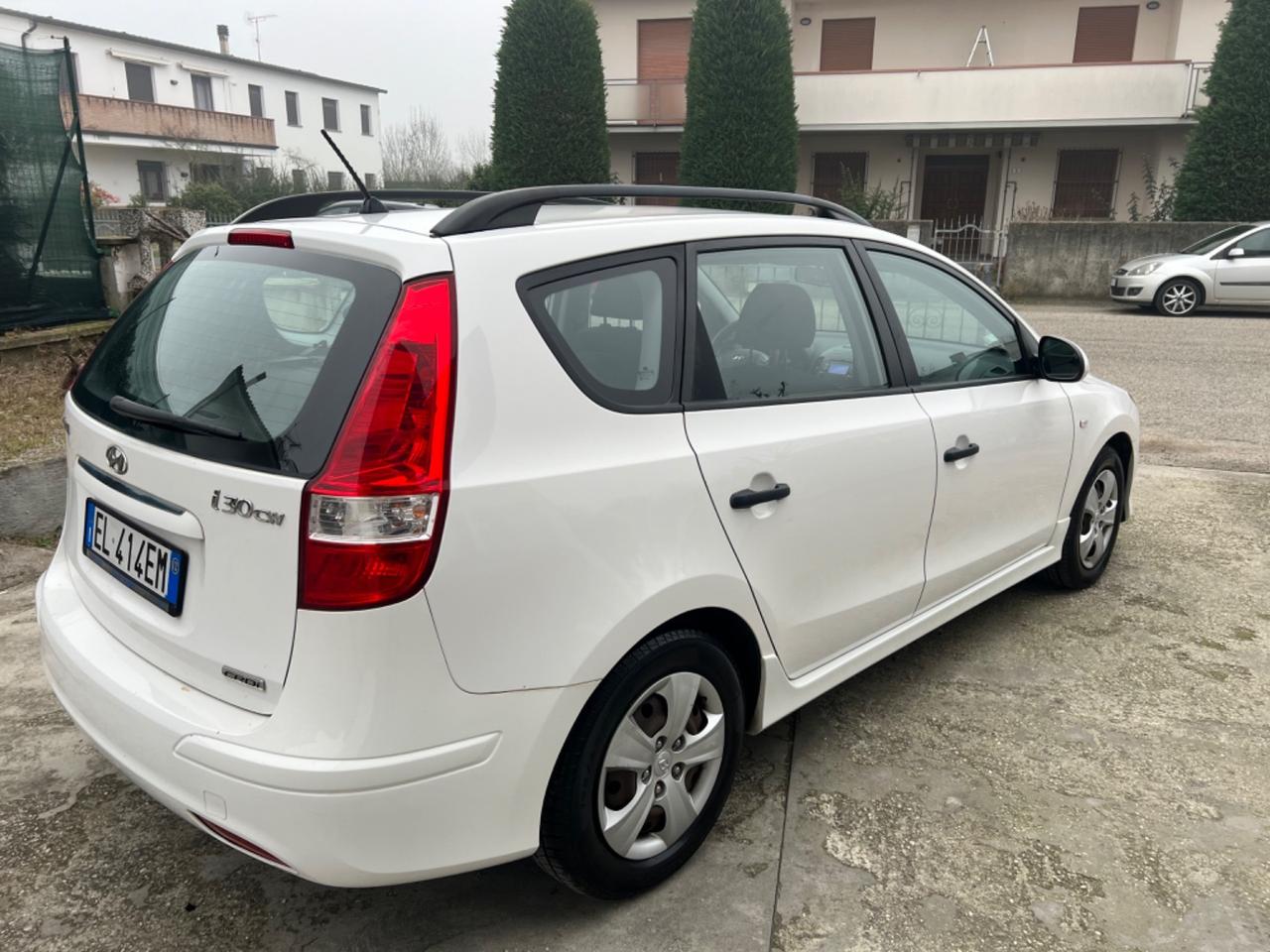 HYUNDAI I30 CW 1.6 DIESEL 90CV COMFORT POCHI KM 79 MILA