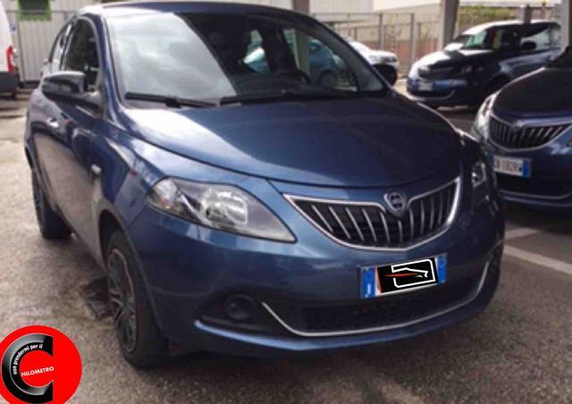 LANCIA Ypsilon 1.0 FireFly 5 porte S&S Hybrid Silver