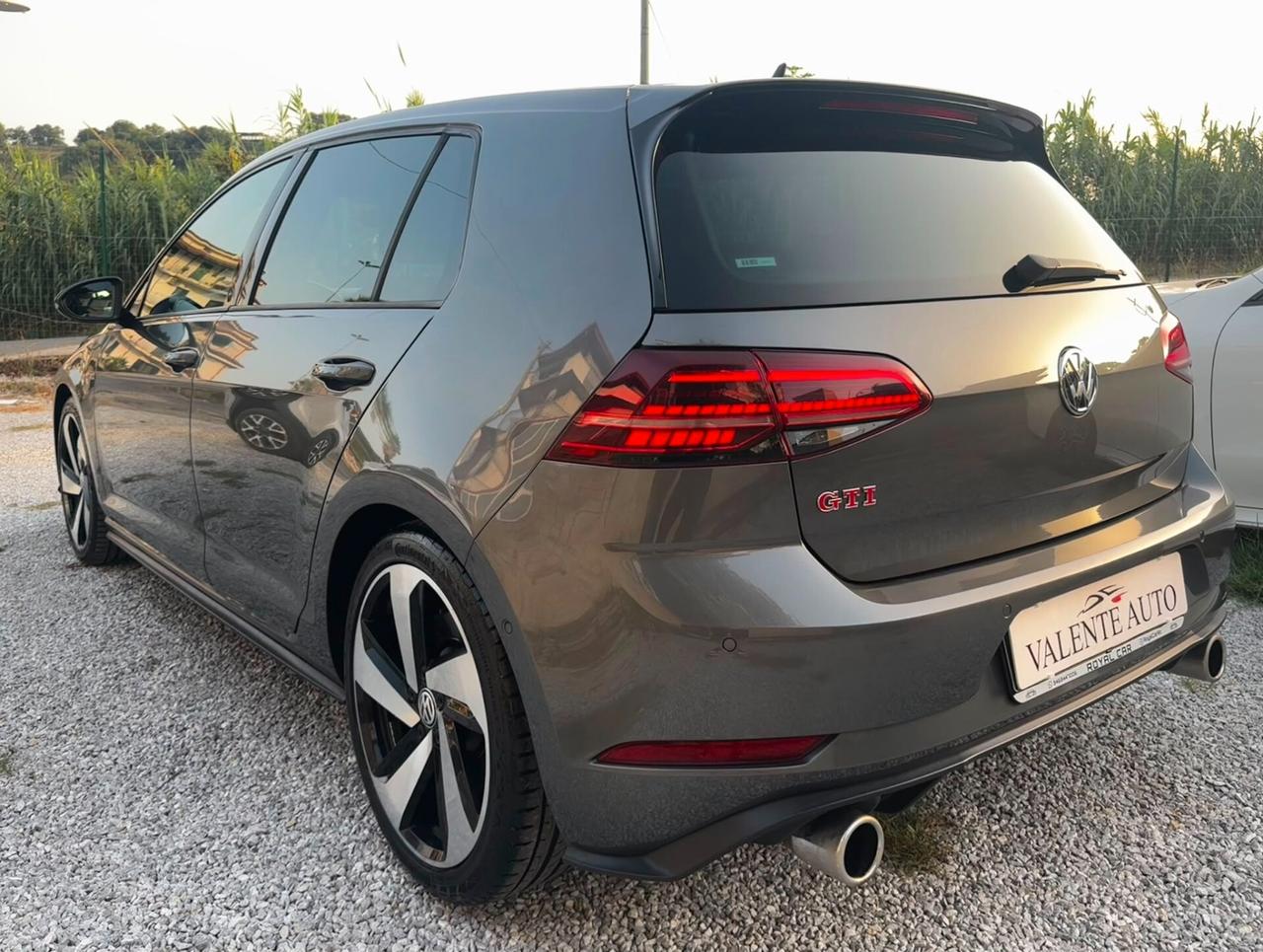 Volkswagen Golf GTI Performance 2.0 245 CV TSI DSG