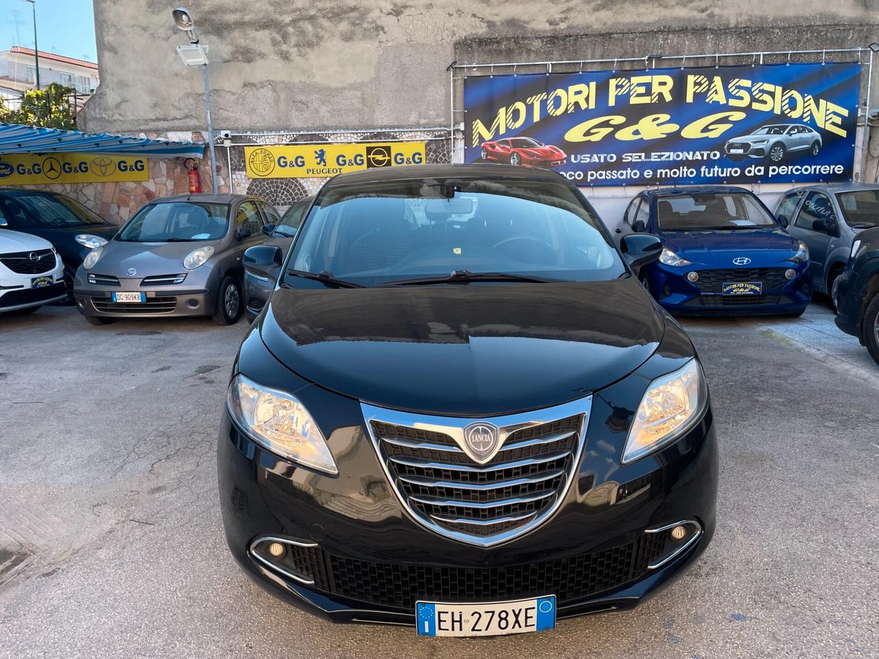 Lancia Ypsilon 1.2 69 CV Platinum EURO 5