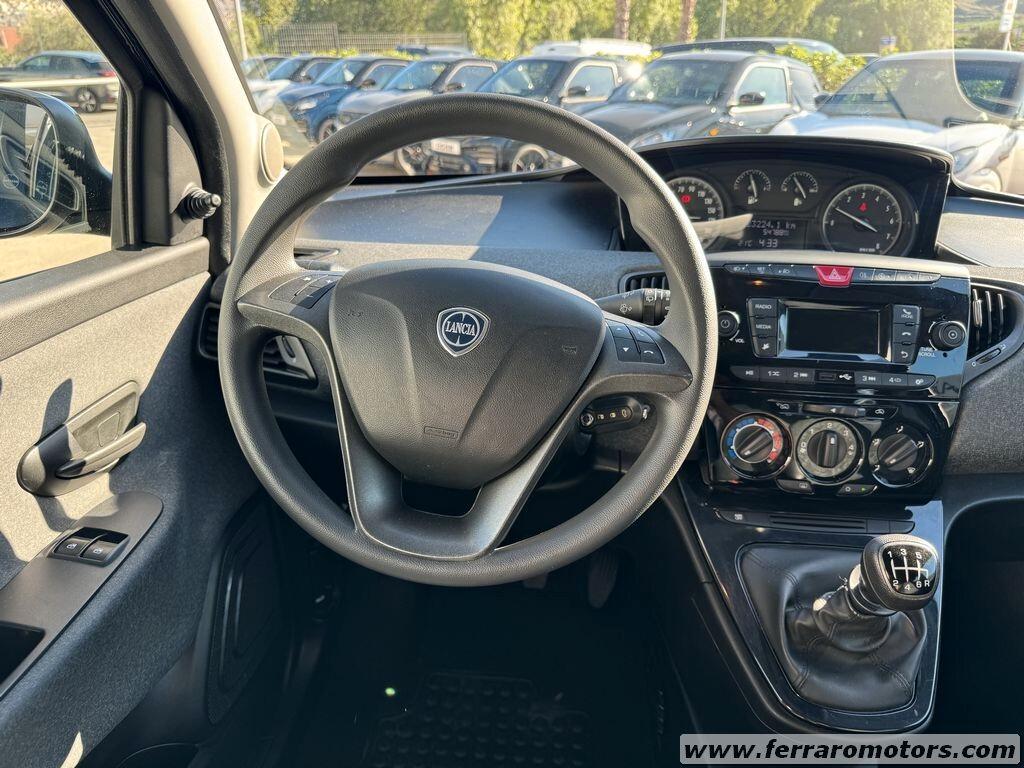 Lancia Ypsilon silver SOLO 51000KM A SOLI 125 EURO AL MESE