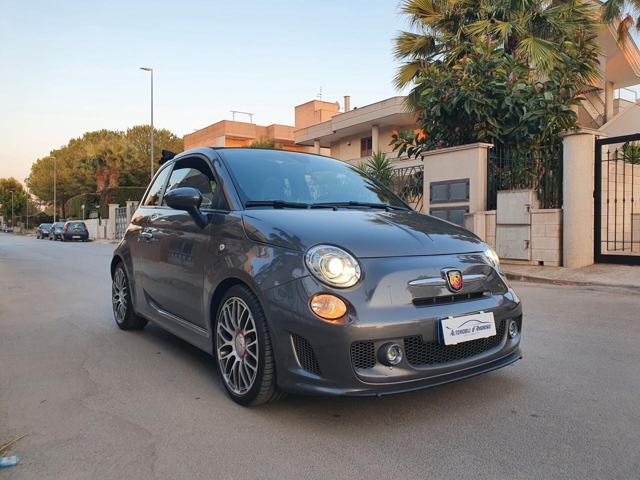 Abarth 500 1.4 Turbo T-Jet Custom