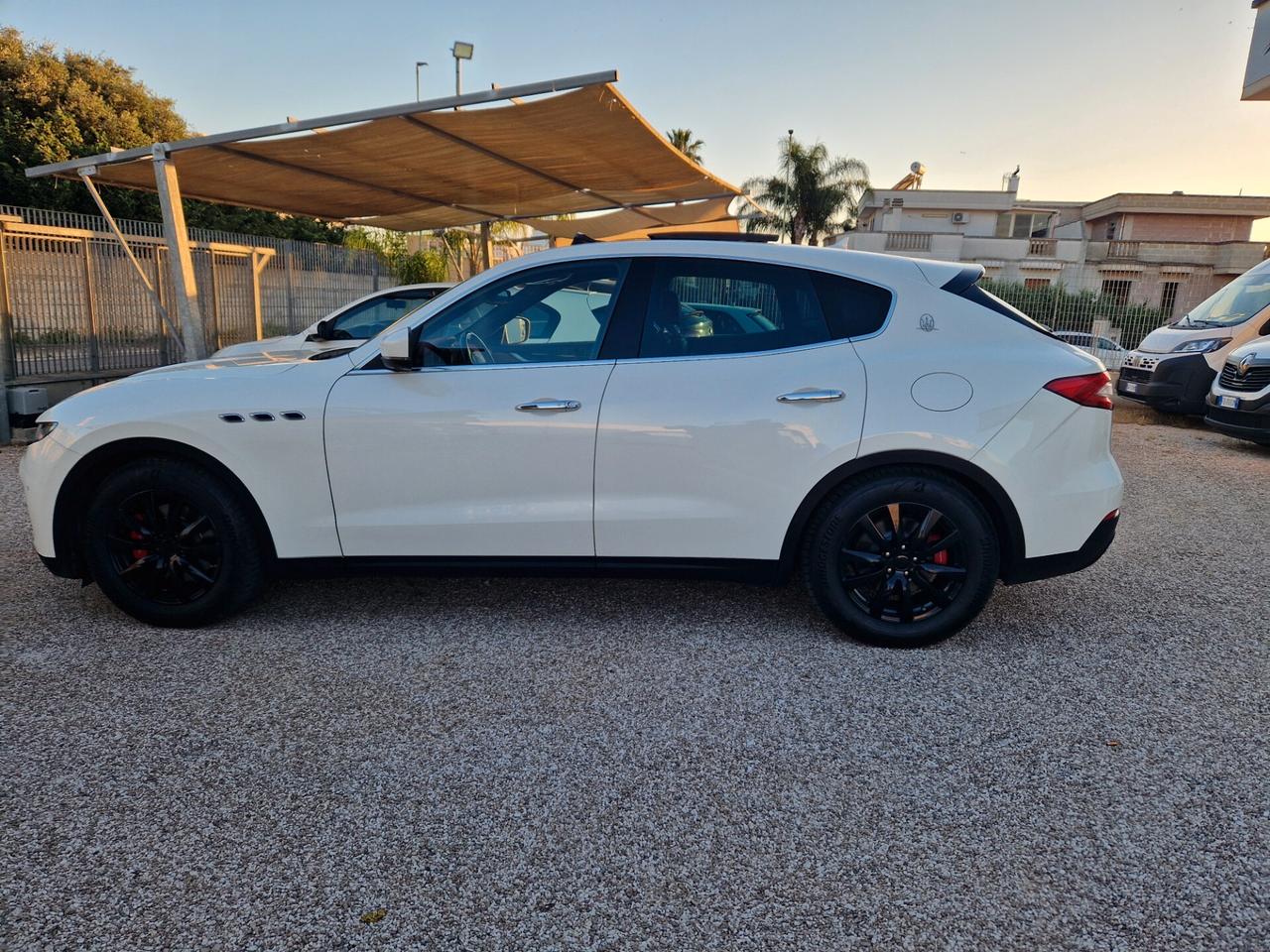Maserati Levante V6 Diesel 275 CV AWD Granlusso