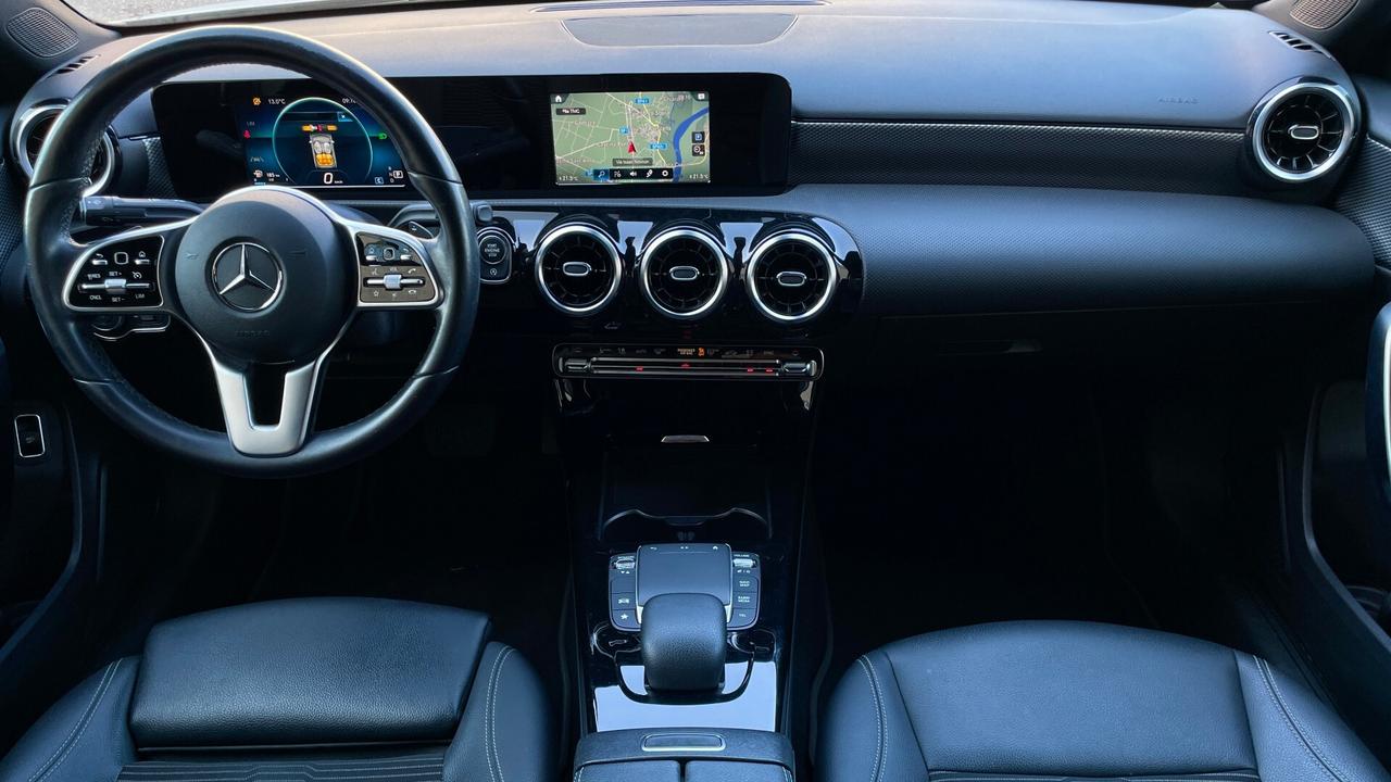 MERCEDES-BENZ CLASSE A180 2.0 PREMIUM 116CV - FULL LED, VIRTUAL COCKPIT, PELLE, NEOPATENTATI
