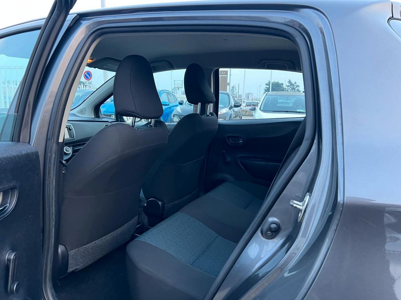 Toyota Yaris 1.0 5 porte Lounge