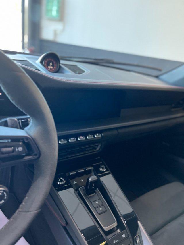 PORSCHE 992 911 Carrera GTS
