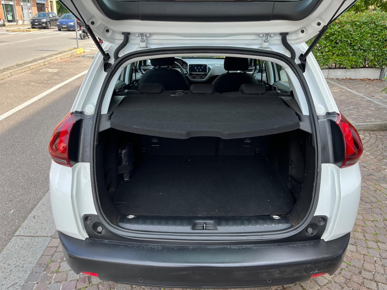 Peugeot 2008 1.2 82 CV S&S Allure