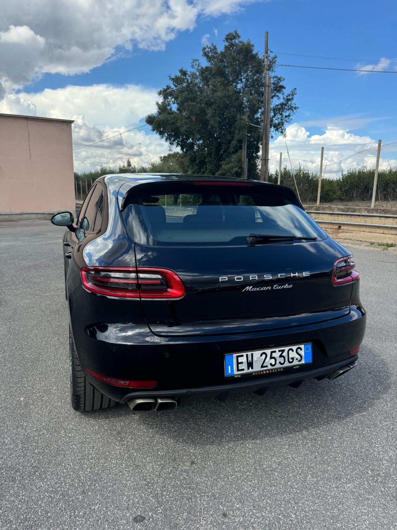 Porsche Macan 3.6 Turbo