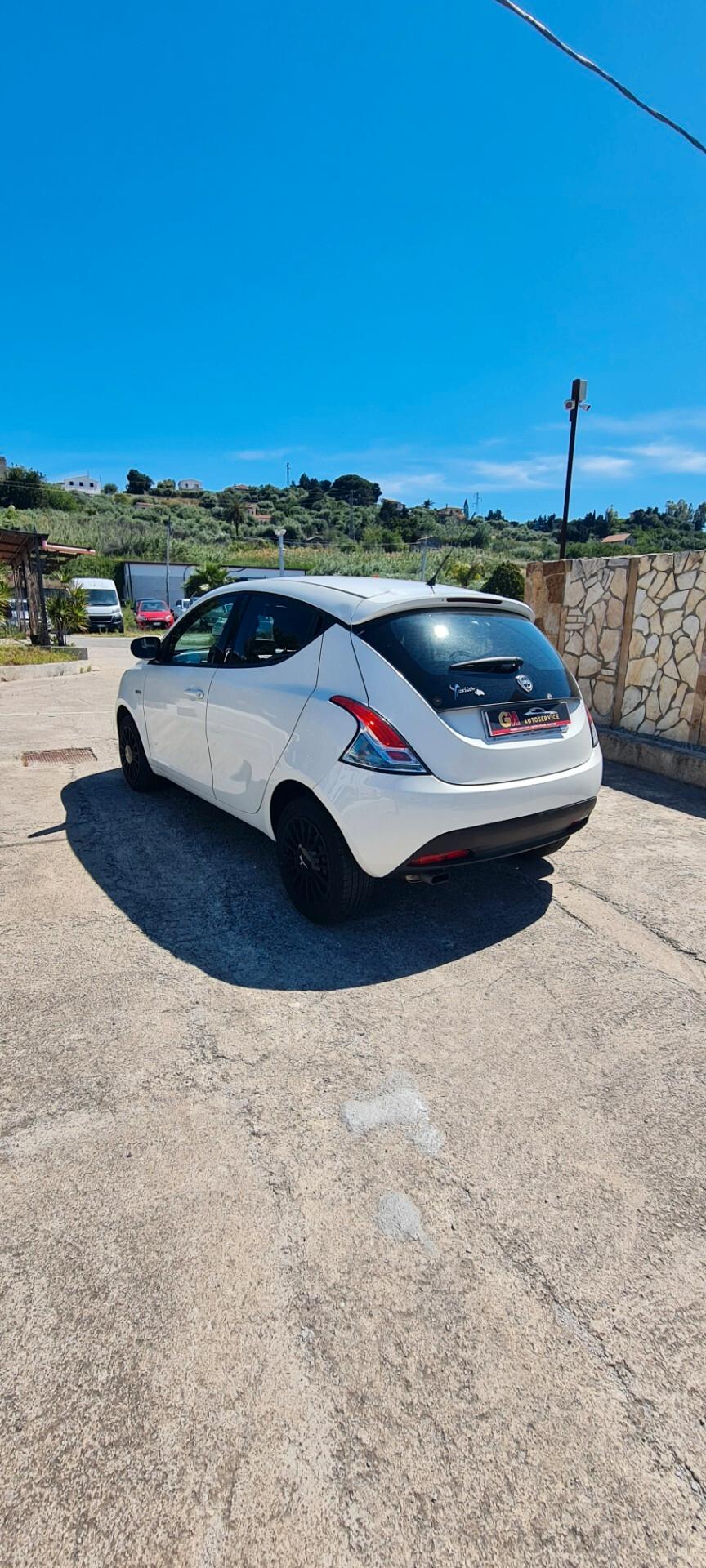 Lancia Ypsilon 1.3 MJT 16V 95 CV 5 porte 58.000 km