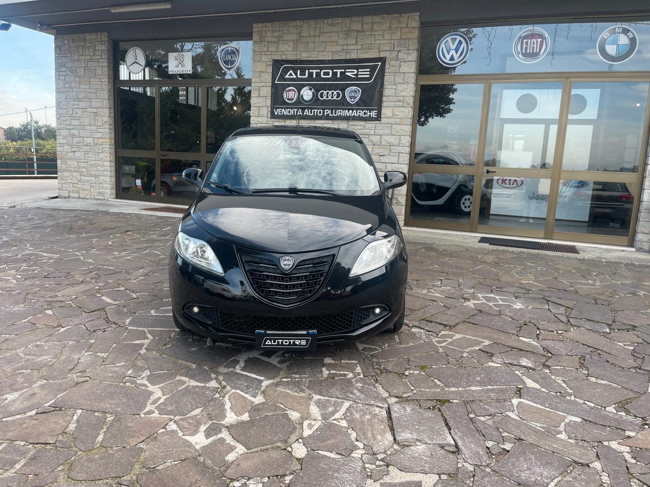 Lancia Ypsilon 1.3 MJT 16V 95 CV 5 porte S&S Elle NEO PATENTATI