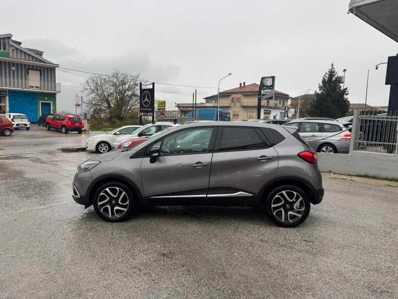 Renault Captur 1.5 dCi 90 cv automatica GARANZIA