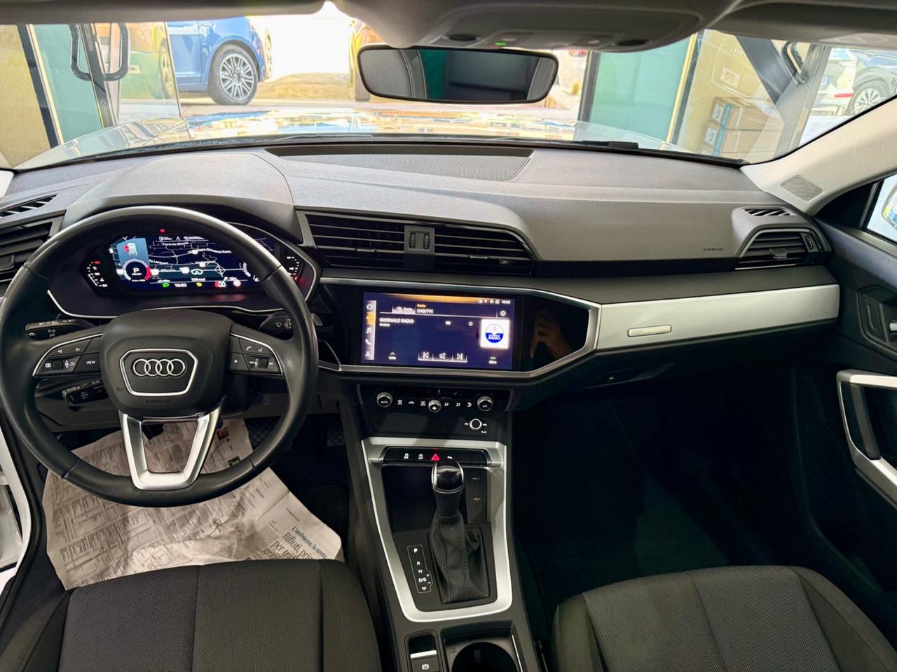 Audi Q3 35 TDI S tronic Business