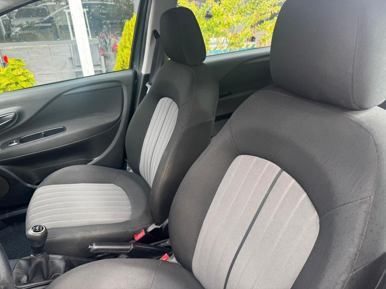 Fiat Punto 1.3 MJT II S&S 95 CV 5 porte Street