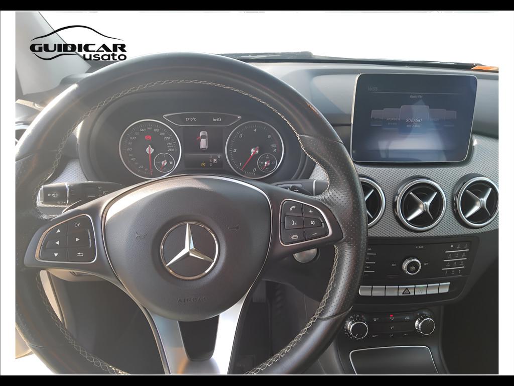 Mercedes-Benz Classe B - T246 - B 200 d (cdi) Sport auto