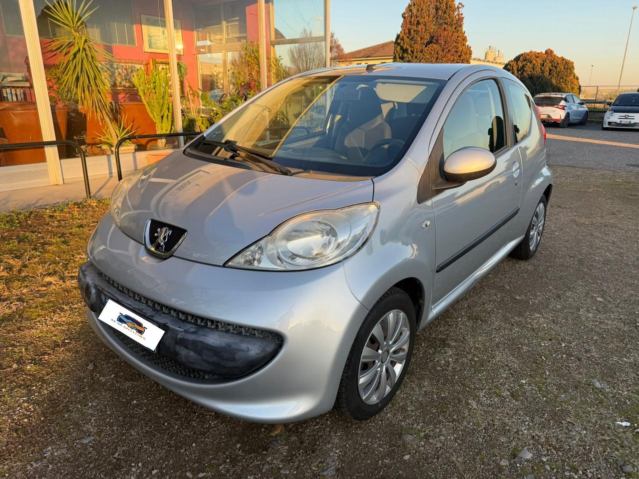 Peugeot 107 1.0 68CV Adatta Neopatentati