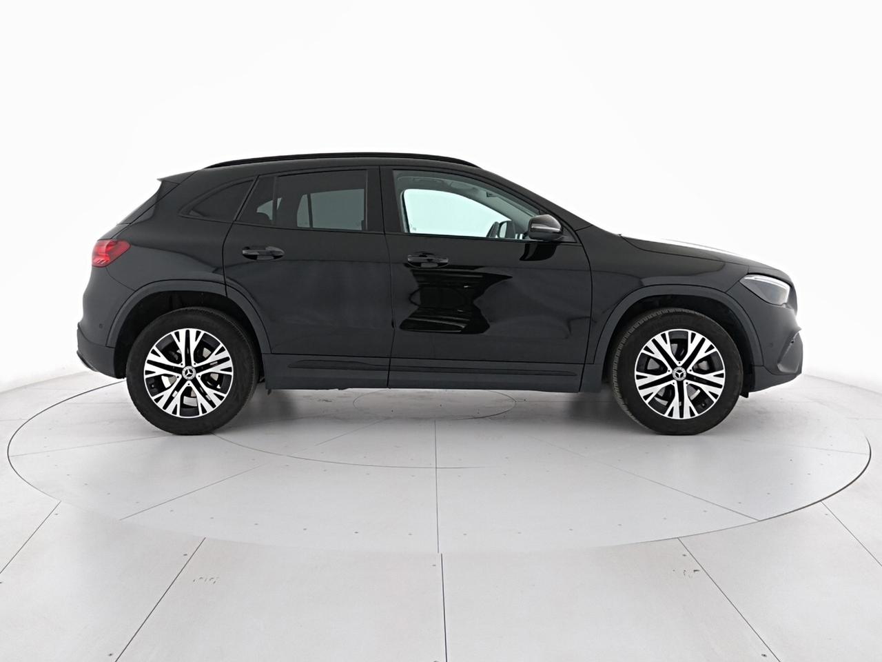 Mercedes GLA 200 d Progressive Advanced